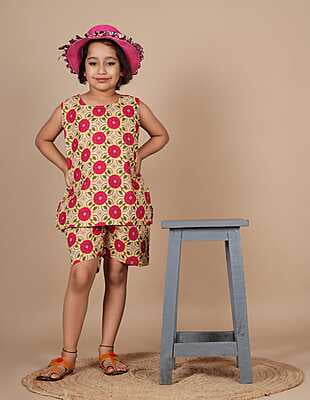 D38 Kids Sleeveless Tops and Short Set