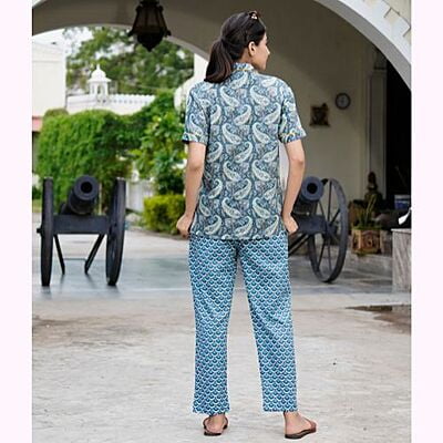 parijath's geometric sea green night suit